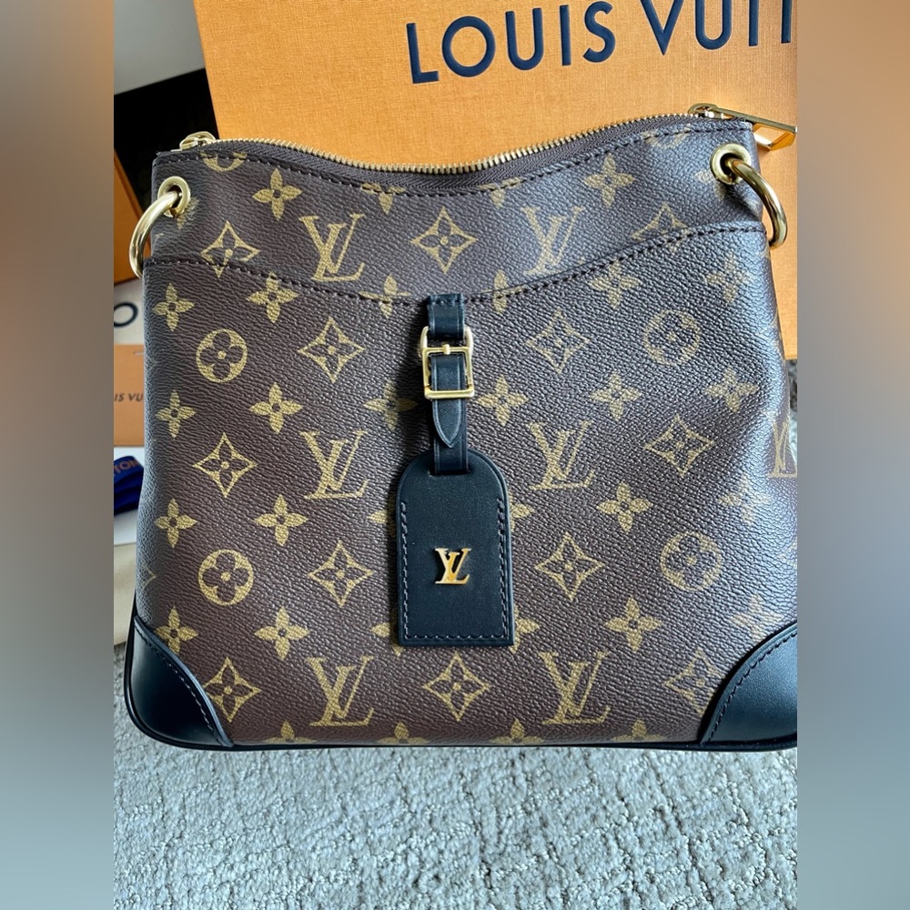 Louis Vuitton Odeon PM Purse - Picture 3 of 17